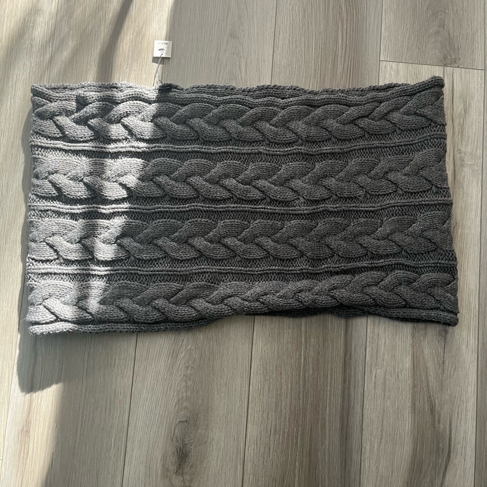 Indigo Gray Cable Knit Scarf
